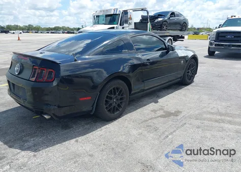2013 Ford Mustang V6 Premium из США, поврежденный, VIN 1ZVBP8AM5D5263496